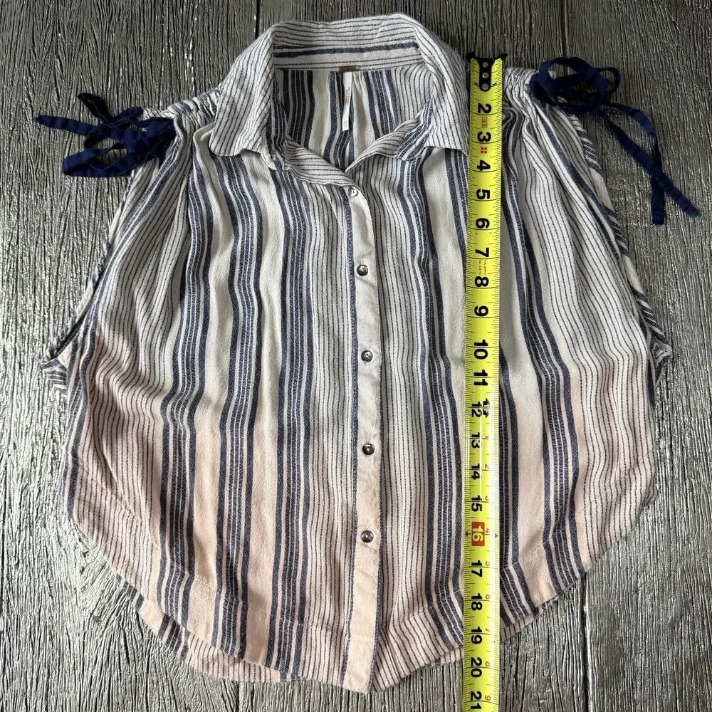 Free People Baby Blues Stripe Buttondown Adjustable Sleeve Size Small - Picture 5 of 7